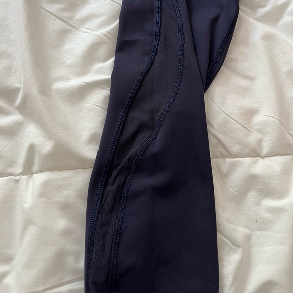 Lululemon cropped leggings! - Picture 2 of 5